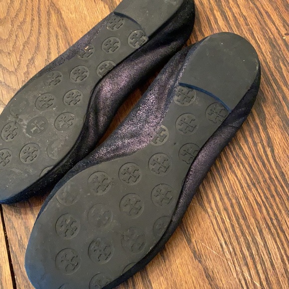 Slippers - Picture 2 of 4